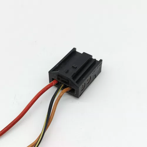 Automotive Waterproof Wire Harness Connector for Car Connector Plug 3-Pin Female 1719092-1 - image 2